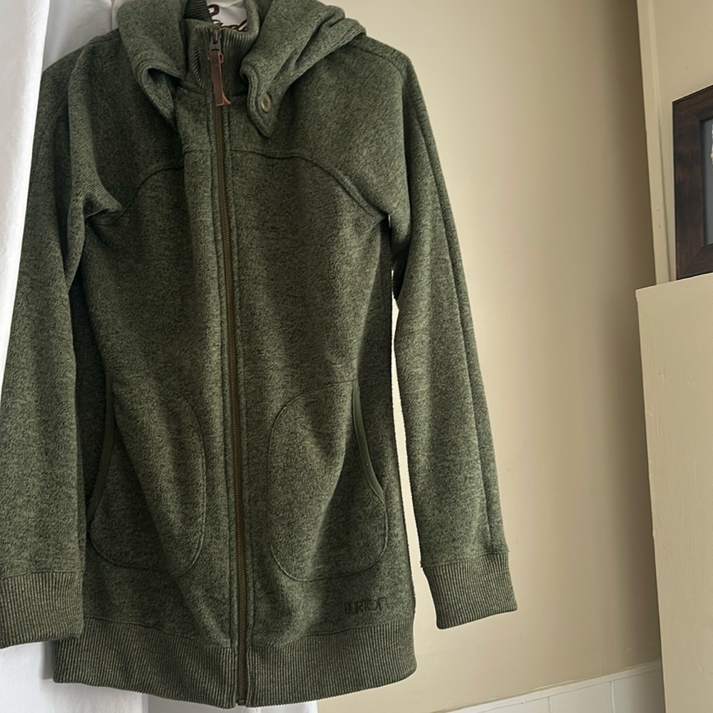 Burton small dark green long sweatshirt.